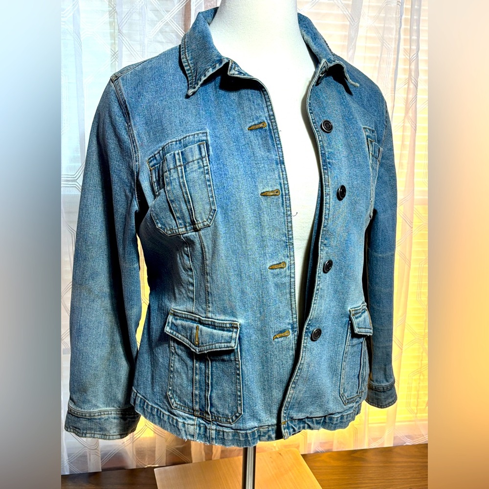 Style & co women’s 2X stylish denim jacket 4 pockets 25”L 21” p2p metal buttons